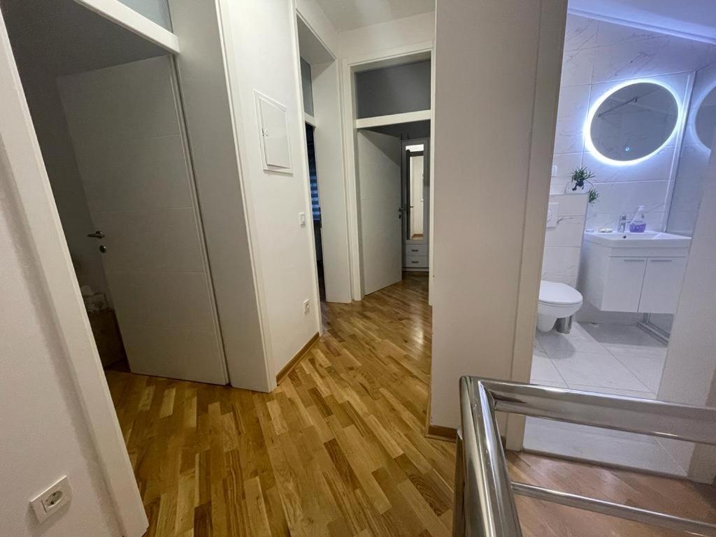 Villa Tamara With Garden And River View - Free Private Parking - Garage Μόσταρ Εξωτερικό φωτογραφία