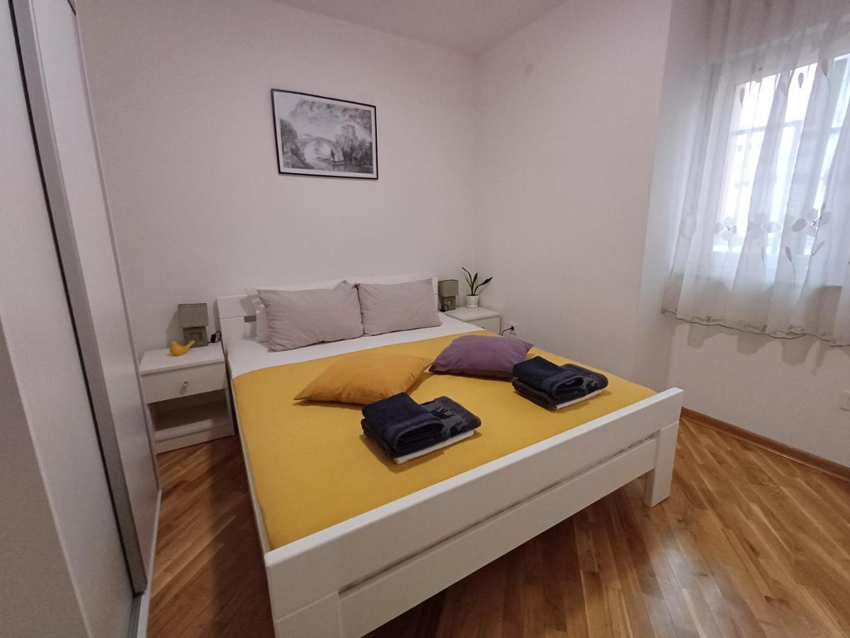 Villa Tamara With Garden And River View - Free Private Parking - Garage Μόσταρ Εξωτερικό φωτογραφία