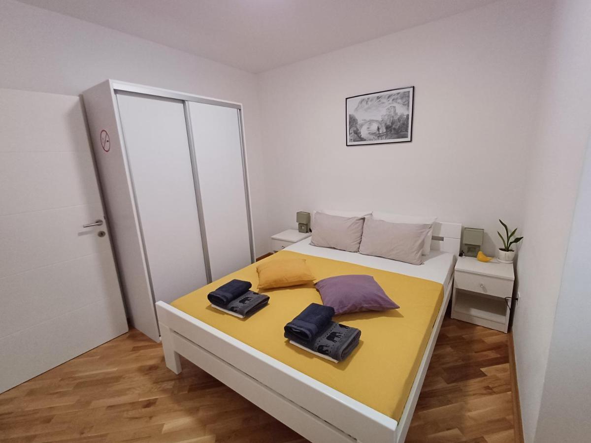 Villa Tamara With Garden And River View - Free Private Parking - Garage Μόσταρ Εξωτερικό φωτογραφία