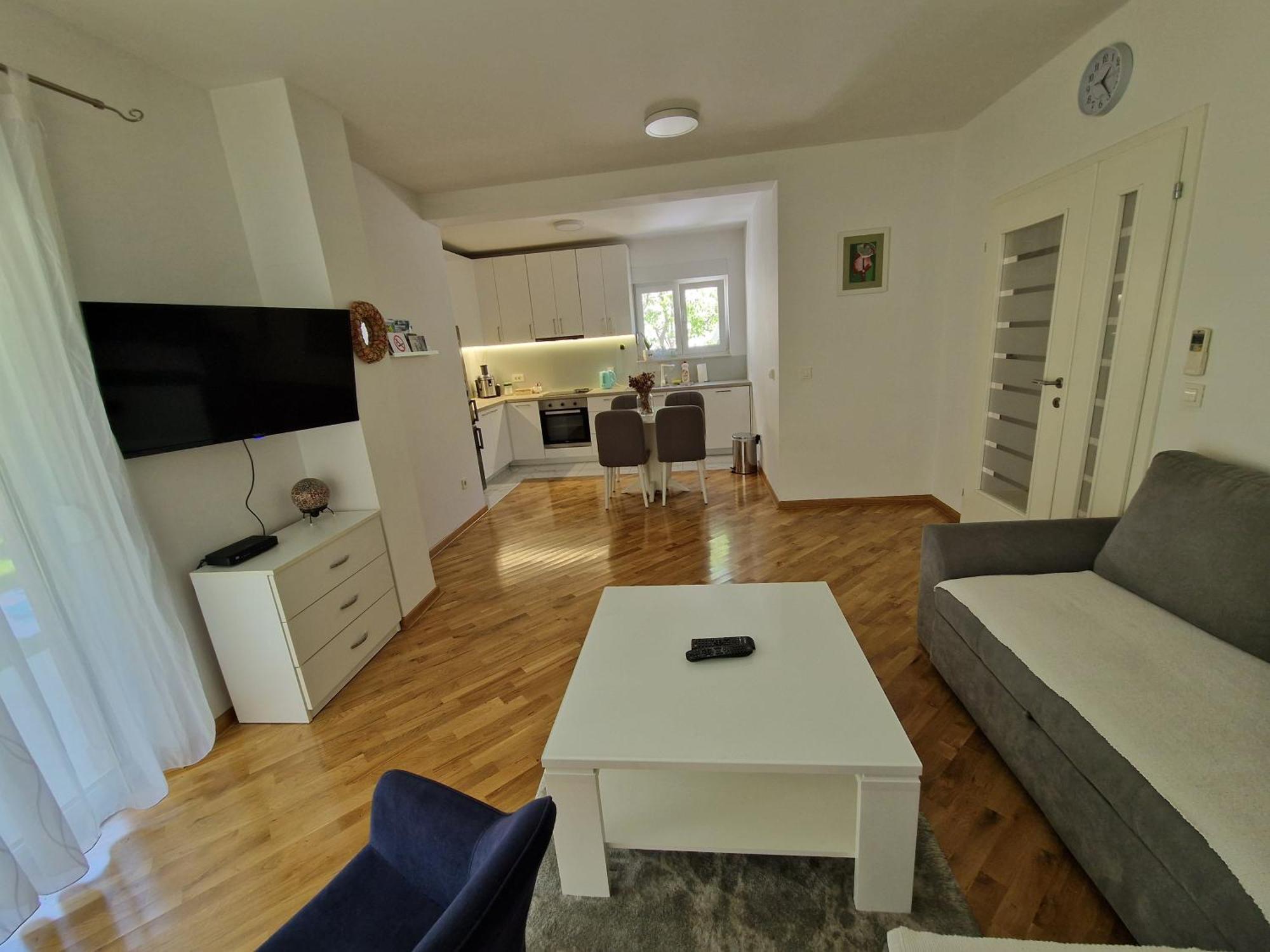 Villa Tamara With Garden And River View - Free Private Parking - Garage Μόσταρ Εξωτερικό φωτογραφία