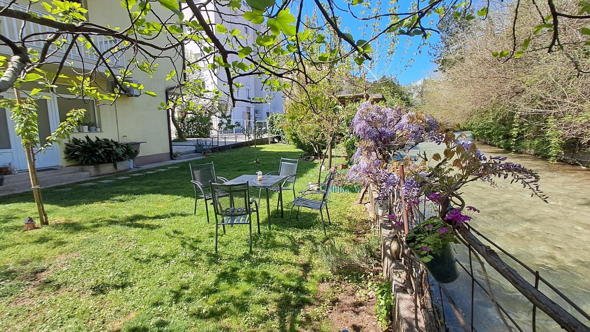 Villa Tamara With Garden And River View - Free Private Parking - Garage Μόσταρ Εξωτερικό φωτογραφία